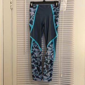 Under Armour Grey Blue Leggings!